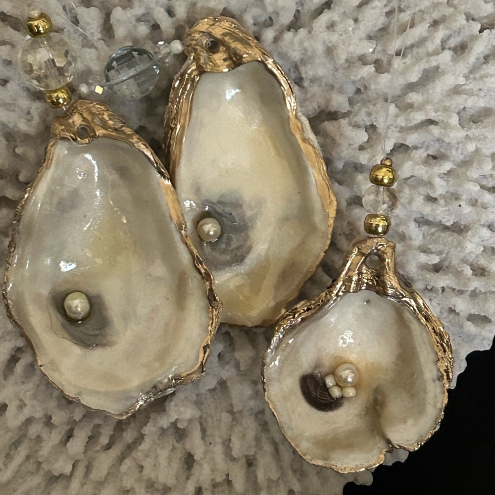 Oyster shell ornaments set of 3